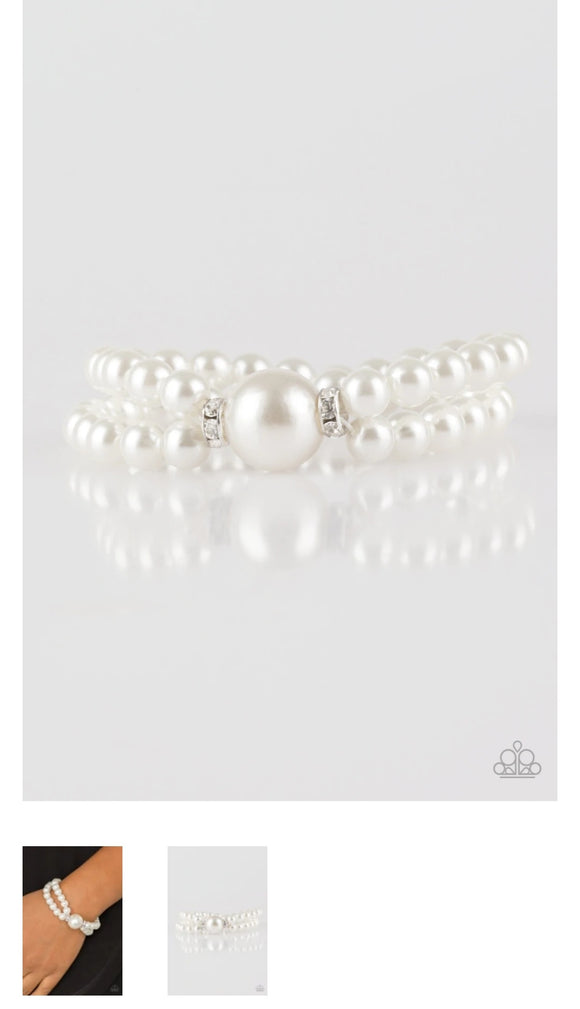 Romantic redux white bracelet