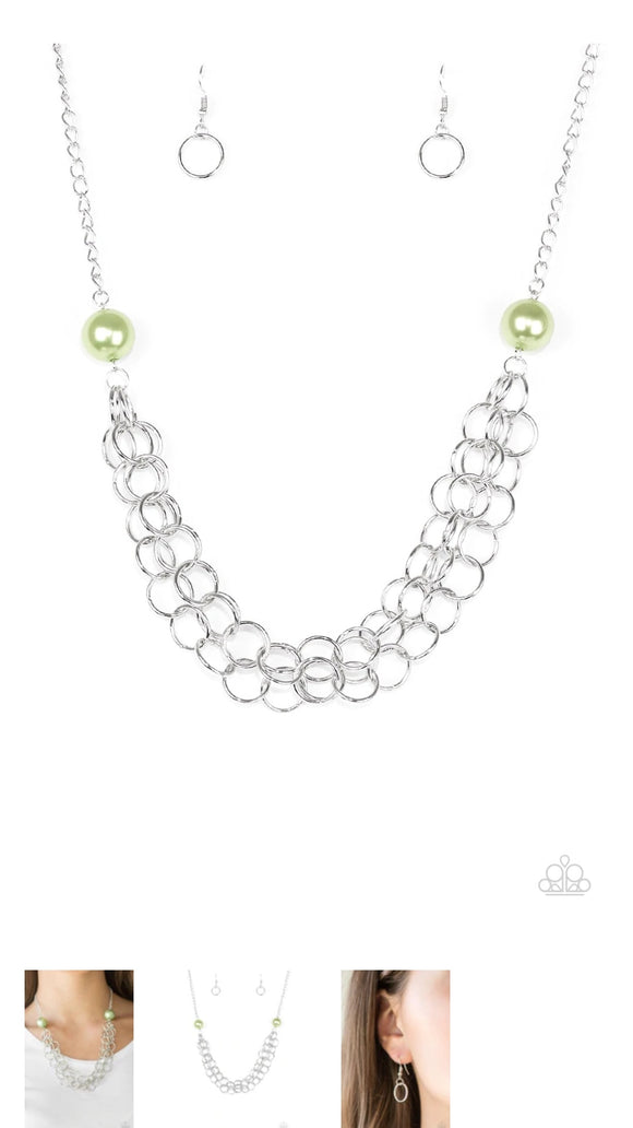 Daring Diva Green Necklace